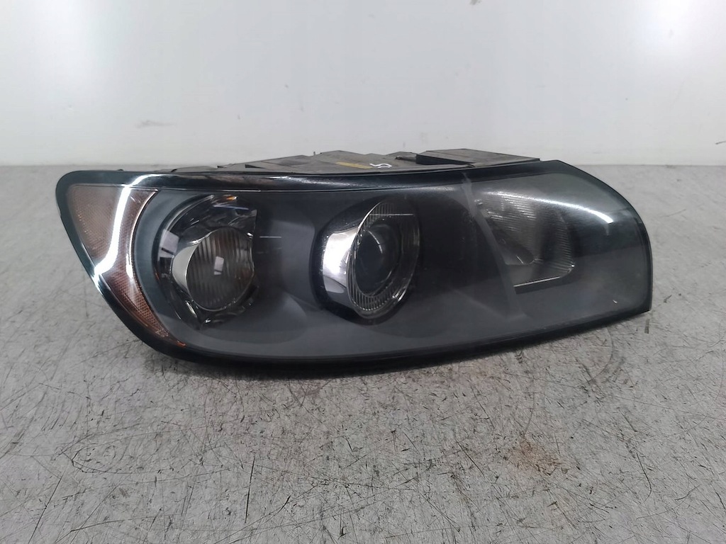 фото №8, Лампа перед права volvo v50 30698886rh 0301198204
