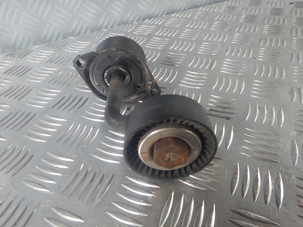 фото №1, Bmw 5 e60 e61 6 e63 3.0d m57 m57n2 306d3 натяжитель ремень ролик 7786880