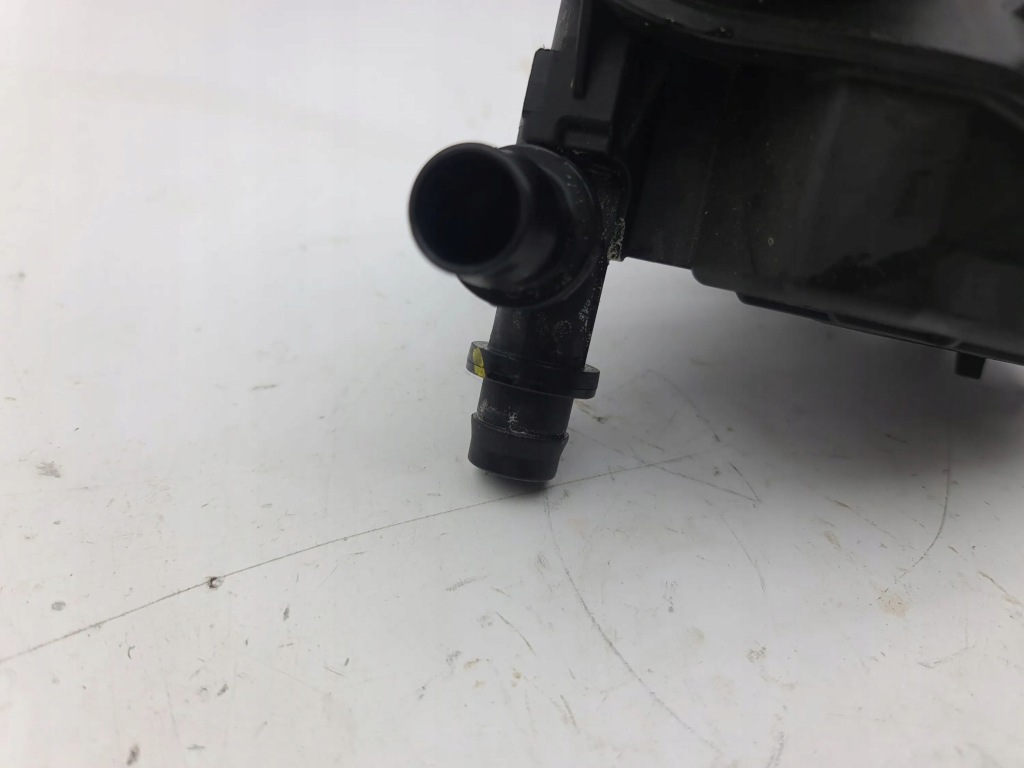 Купити Skoda octavia mk4 2024 резонатор впуску 05c129654c