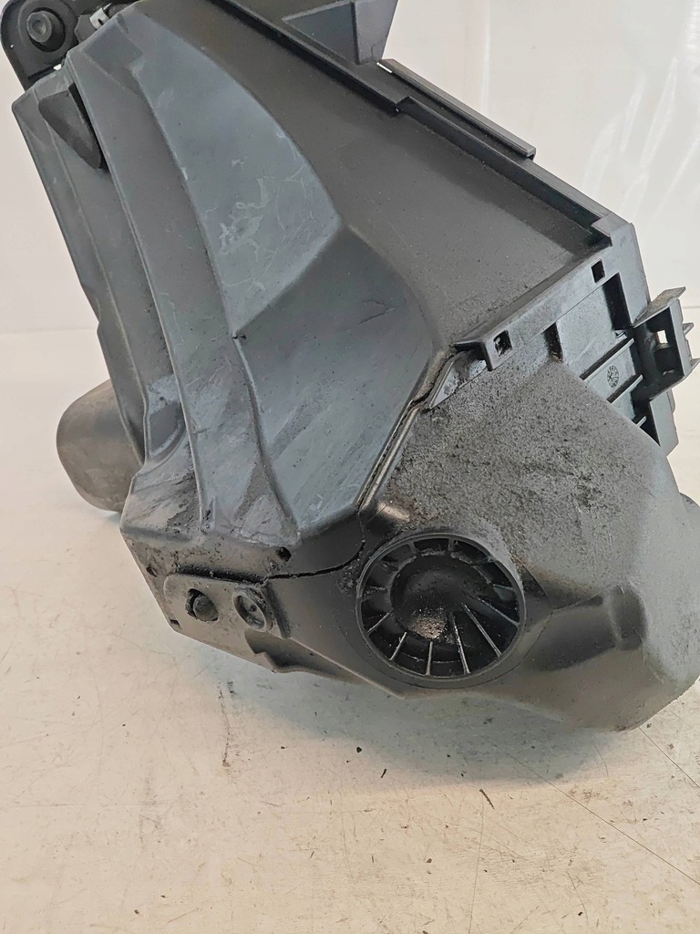 фото №5, Bmw 3 e92 2.0d корпус фільтра повітря 7797460