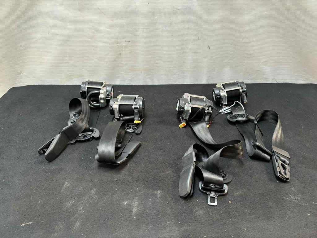 фото №1, Audi a4 b9 pas безопасности перед левый правый 8w