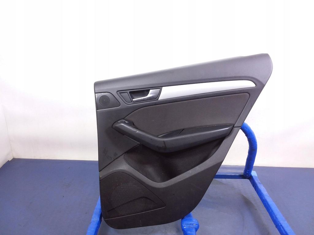 фото №1, Audi q5 8r обивка обшивка дверь задняя правый