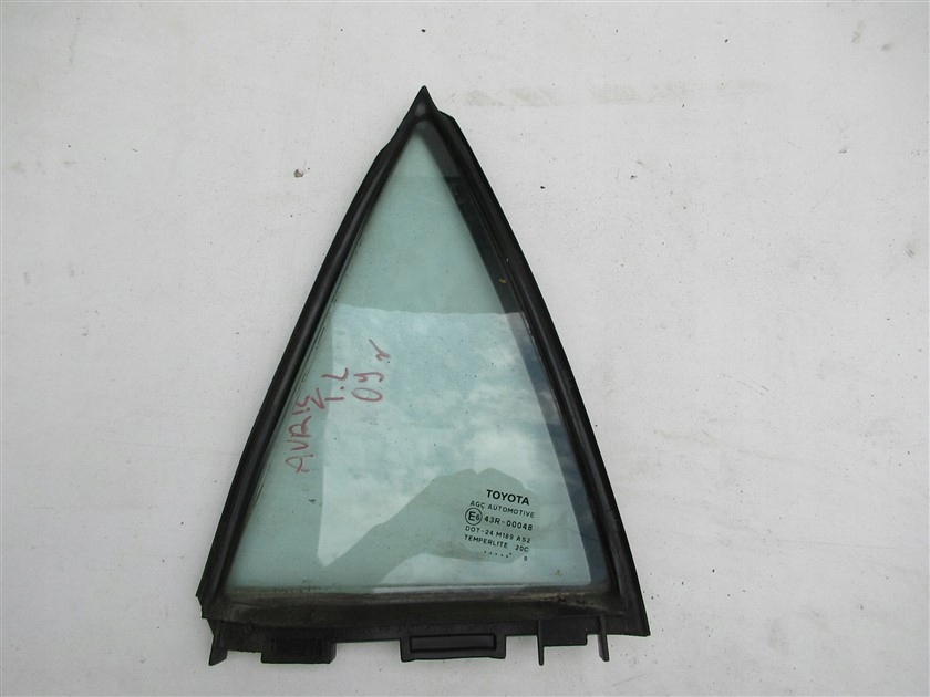 фото №1, Стекло боковая правая toyota auris 06-12r