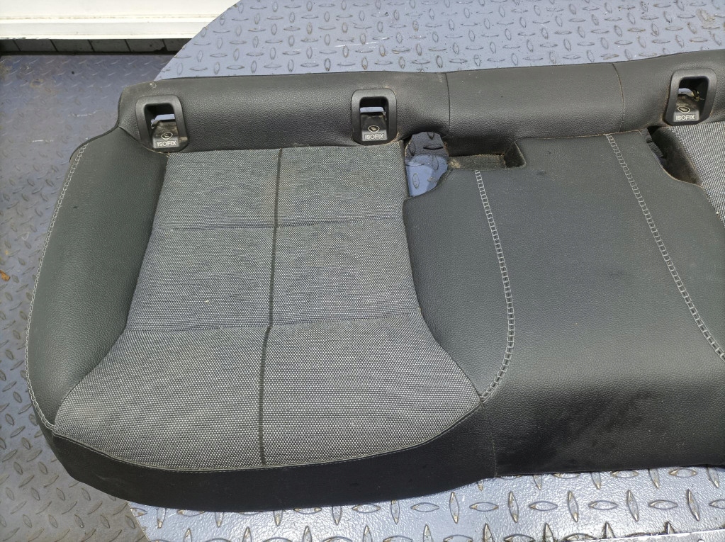 Mercedes gla w156 рестайлинг  сиденье сиденье задний  задние a1769201000 в Украине