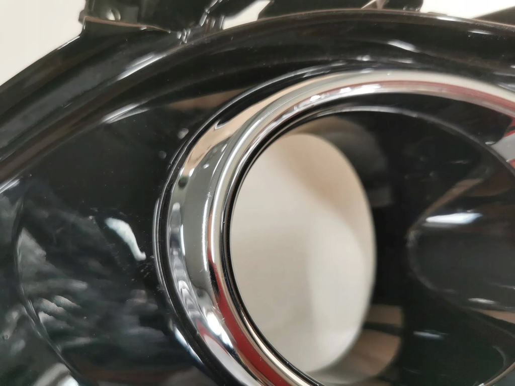 фото №8, Решётка бампера передний ford mondeo mk-5 przed lift правая 323.