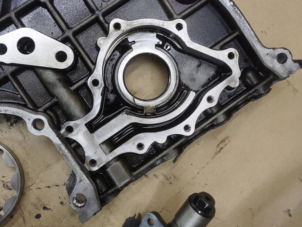 фото №8, Hyundai i20 1.4 crdi корпус распределительного вала насос масла d4fc 2008-