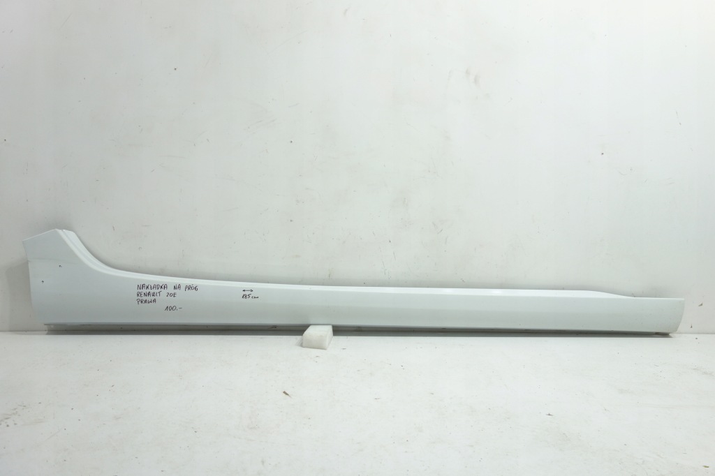 Купити Накладка na поріг права renault zoe білий