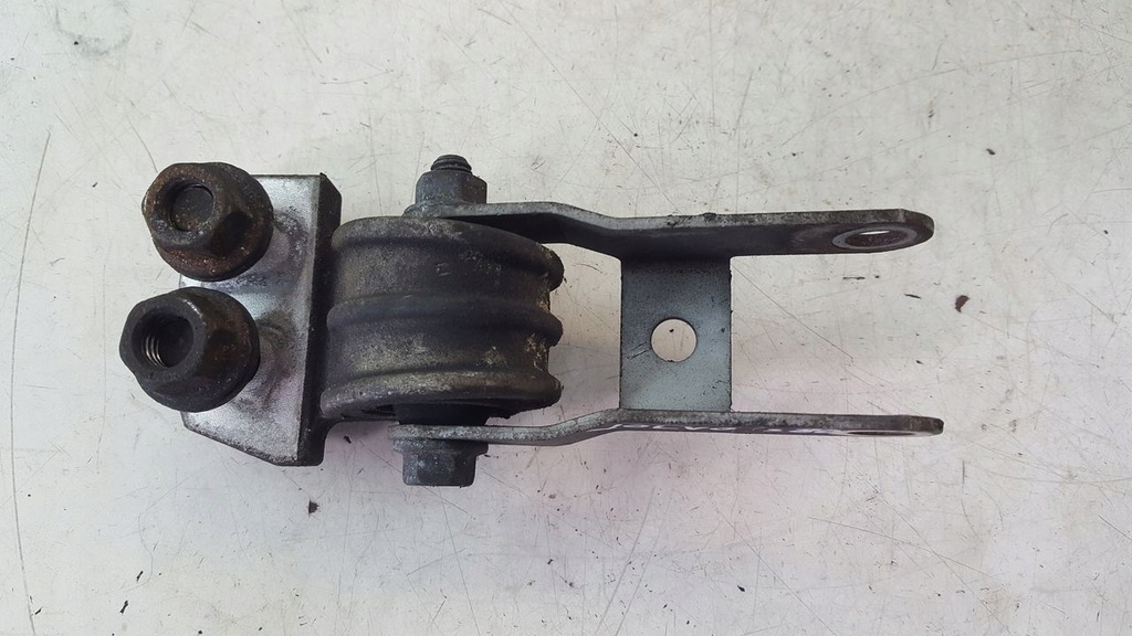 фото №1, Подушка кронштейн двигуна volvo s80 2,4t