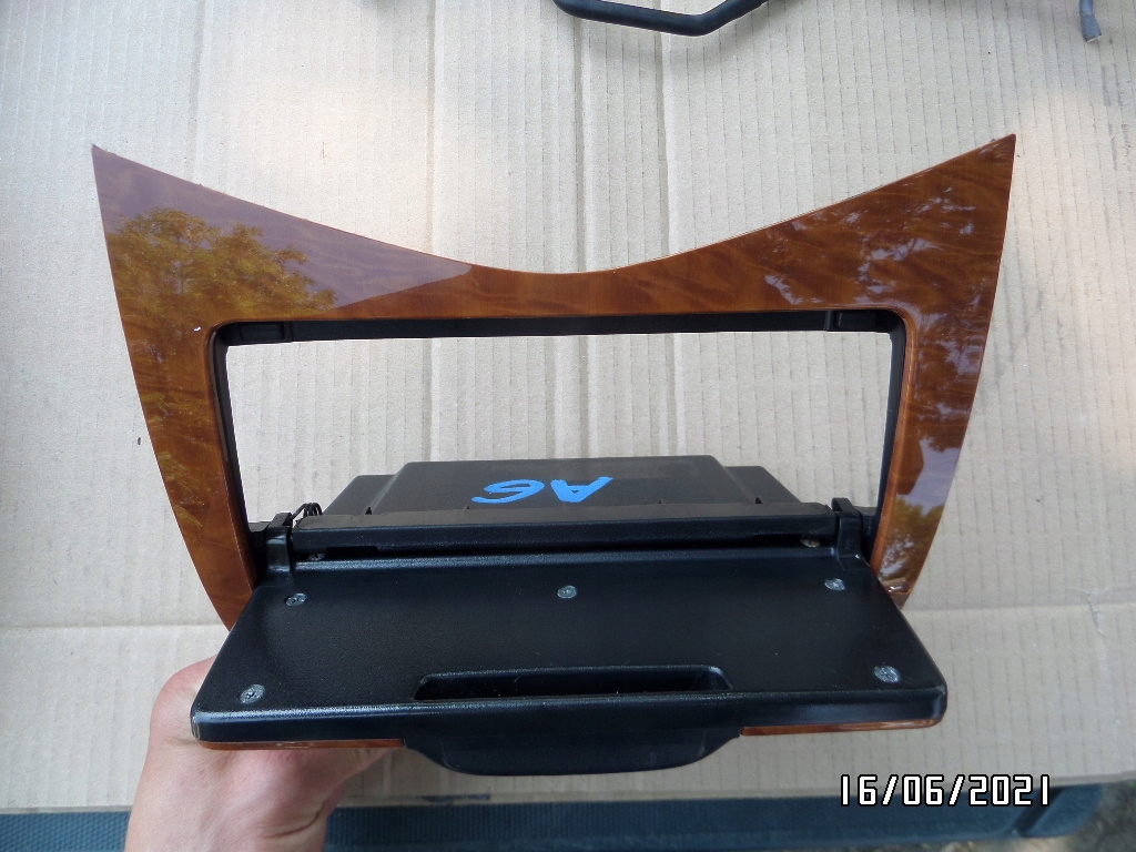 фото №2, Бардачок полка pod радио honda accord vii