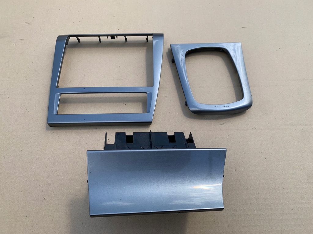 фото №1, Декоры рамка радио пепельница octavia i 1 jak alu rs vrs ładne europa