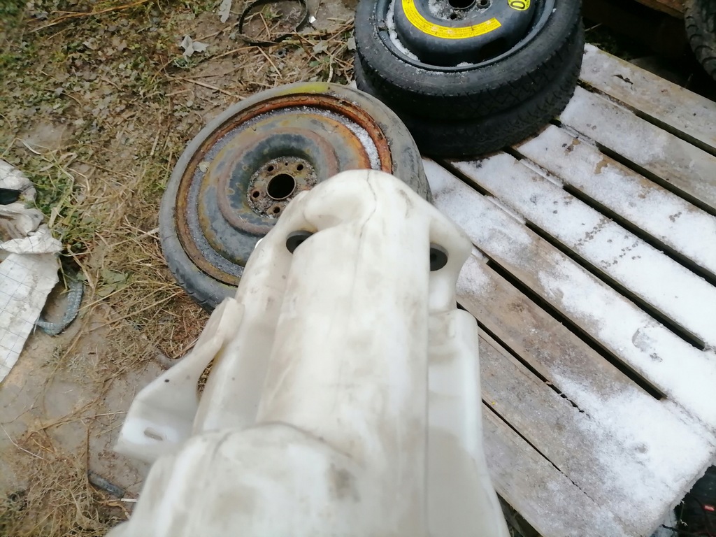 фото №6, Бачок омивача saab 95