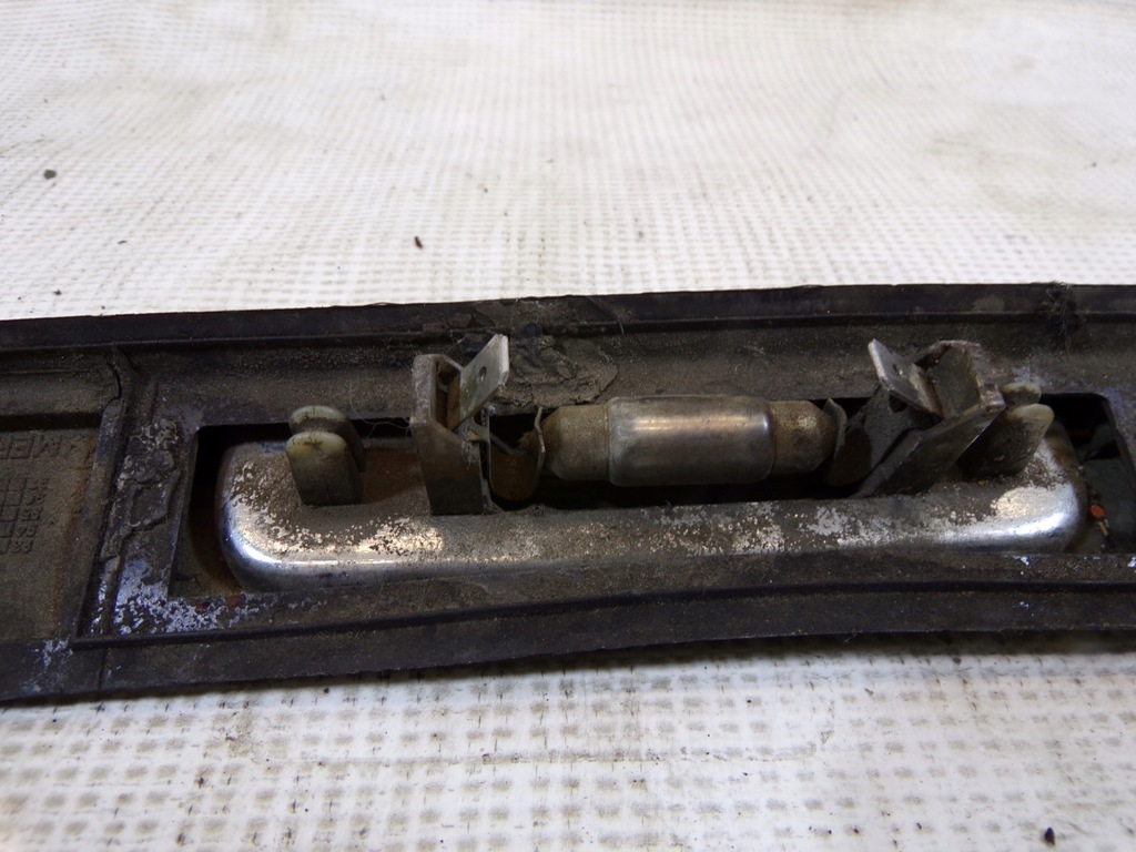 фото №9, Молдинг накладка крышки багажника mercedes w124