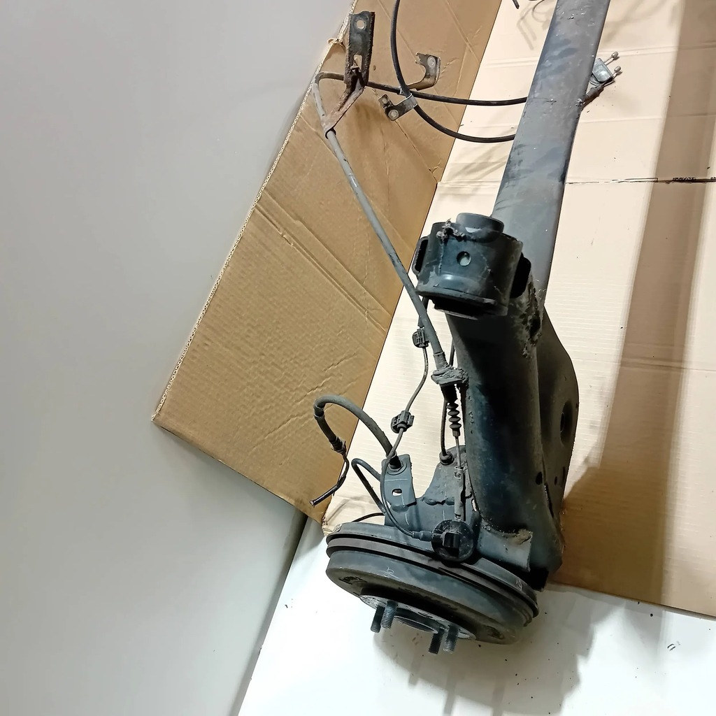 фото №7, Mazda 2 балка задня oś задня комплект