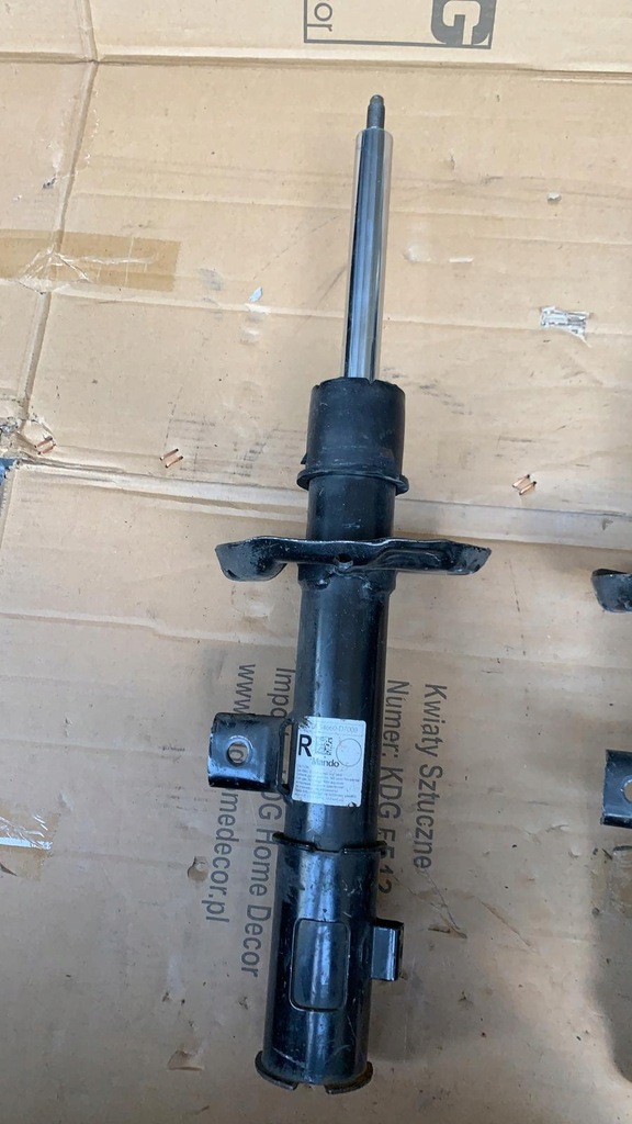 фото №1, Hyundai tucson 2016- амортизатор правий передній