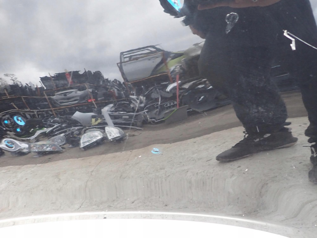 фото №13, Nissan juke i 1 10-19 капот крышка двигателя