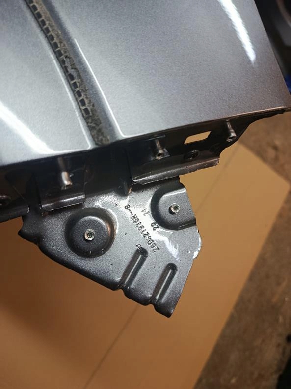 фото №11, Dacia sandero iii stepway 21- крыло правый перед передний