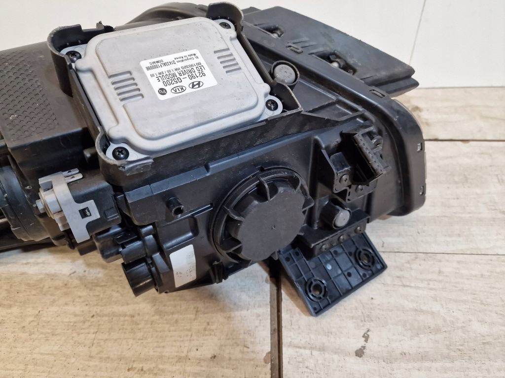 фото №4, Лампа правая передняя kia niro lift full led