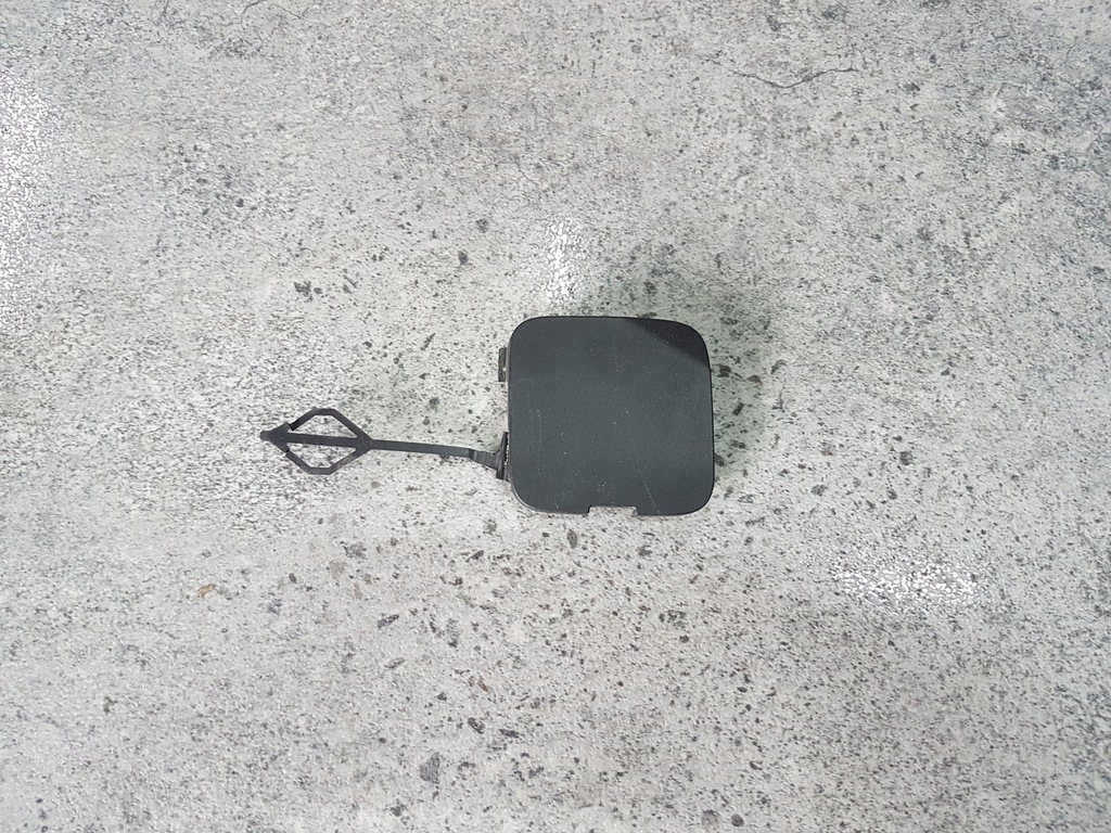 фото №1, Заглушка бампера фаркоп перед renault trafic iii