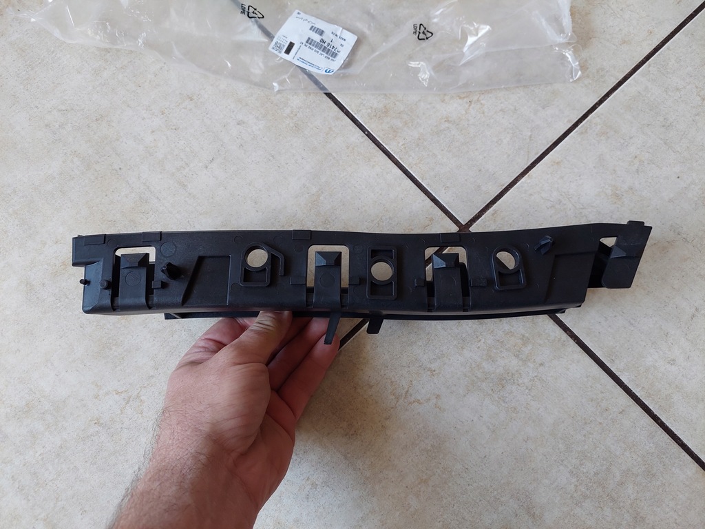 фото №6, Направляющая крыла - перед - citroen c5 iii