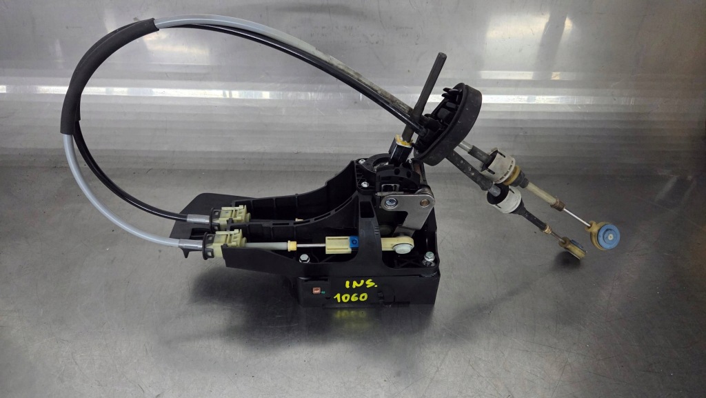 Opel insignia a троси перемикання передач вибірник 55583306 m: 1060 Доставка