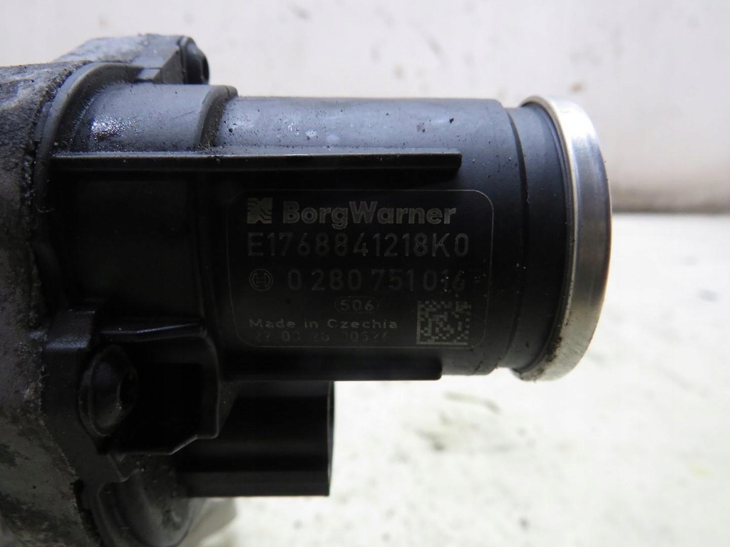 фото №8, Клапан egr радиатор выхлопных газов volvo v40 ii 2.0 d4 32203034