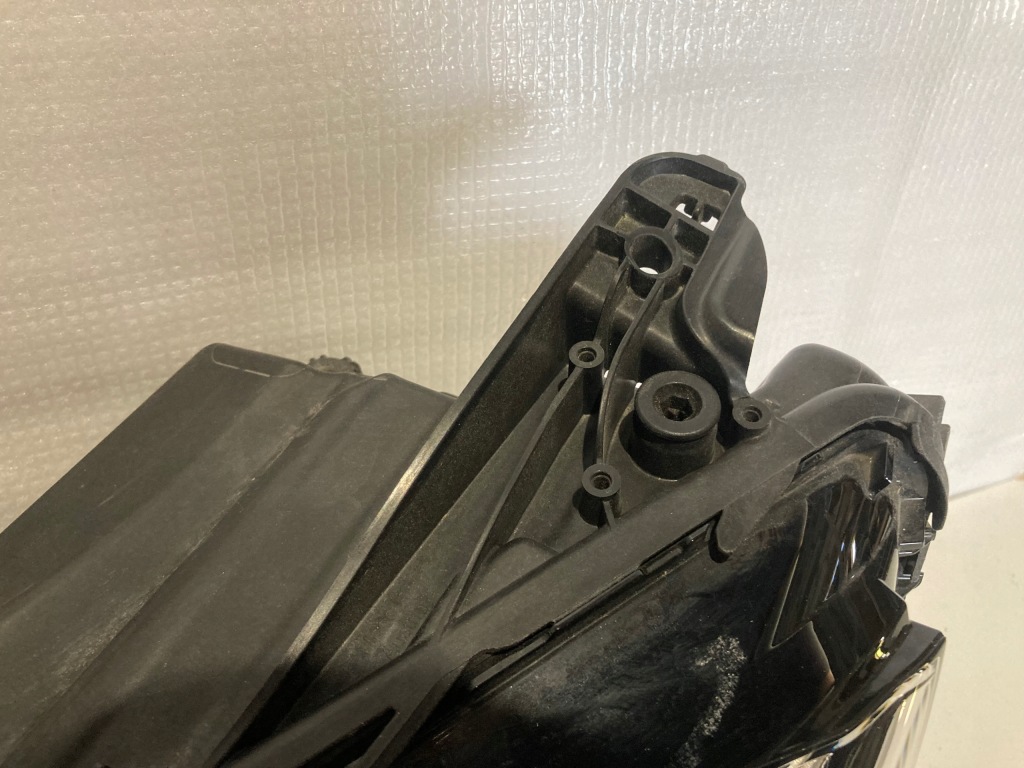 Фара перед левый ilux led opel insignia b рестайлинг  39136835 Оригинал