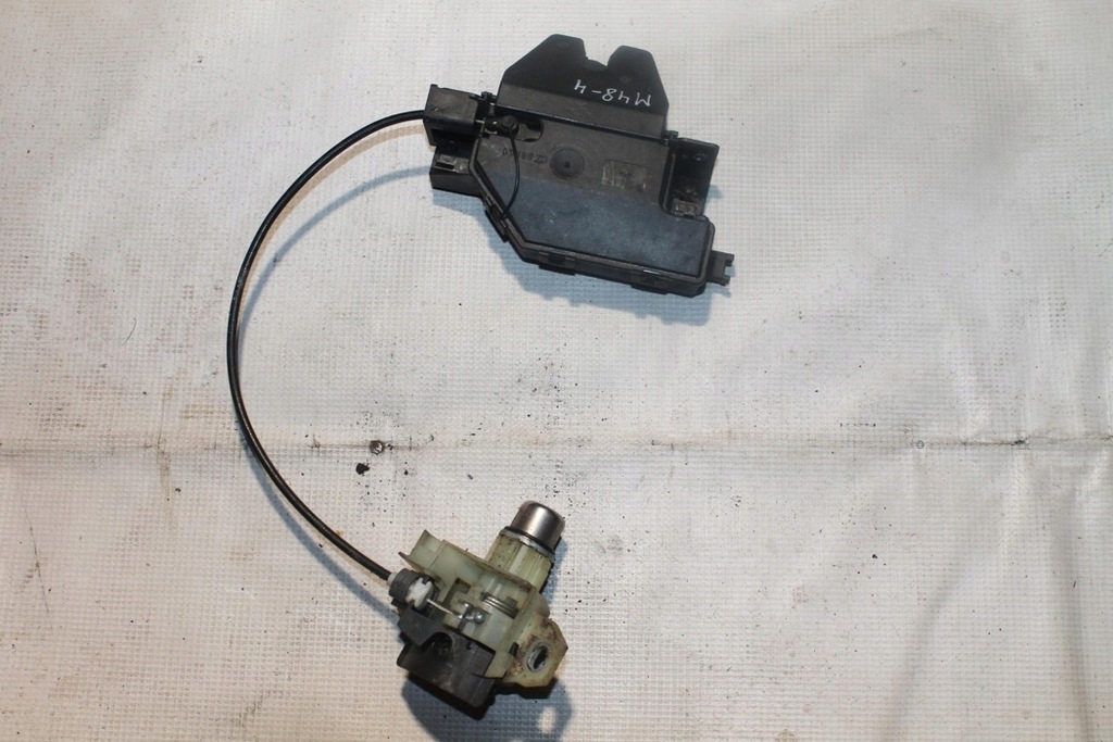 фото №1, Замок капот bmw 3 e90 7840617 2011