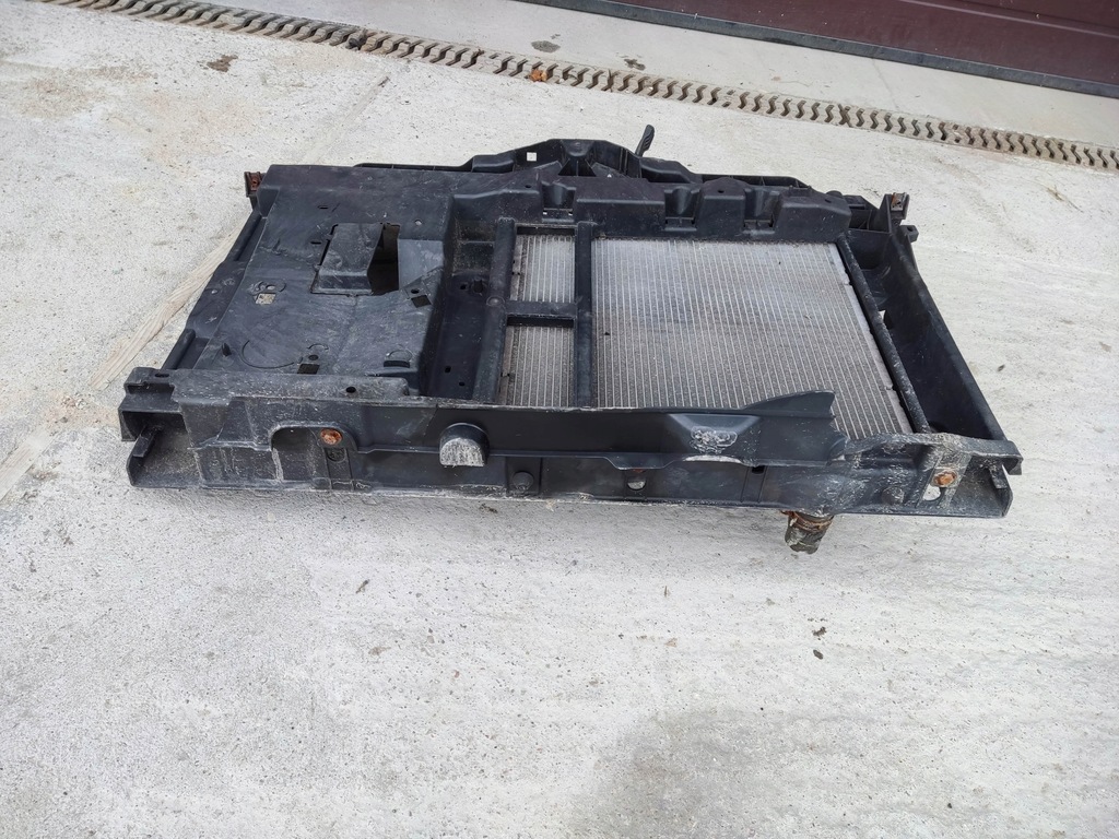 фото №10, Pas передний радиатор вентилятор peugeot 207 бензин