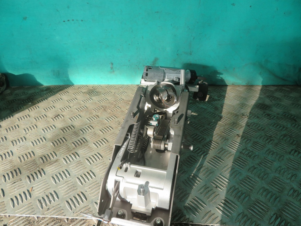 фото №9, Механизм рулевой замок зажигания ключ scania g410 23r