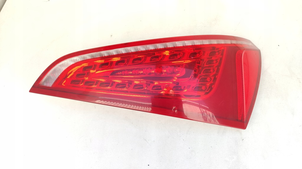 фото №1, Audi q5 8r лампа правый задняя led 8r0945094a