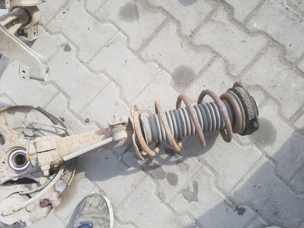 фото №5, Vw eos 06-10r 2.0 tdi амортизатор поворотный кулак левая