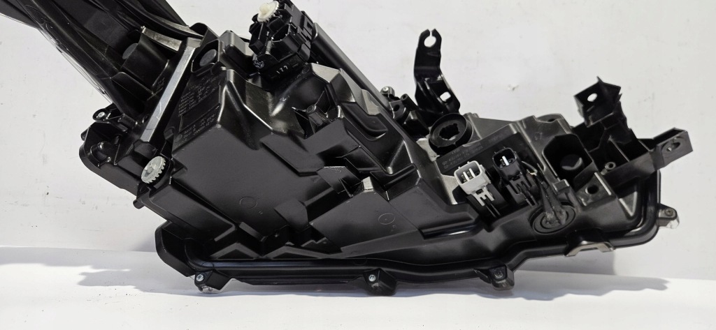 фото №9, Лампа левый перед toyota corolla e21 sedan 19- full led оригинал 81150-02t51