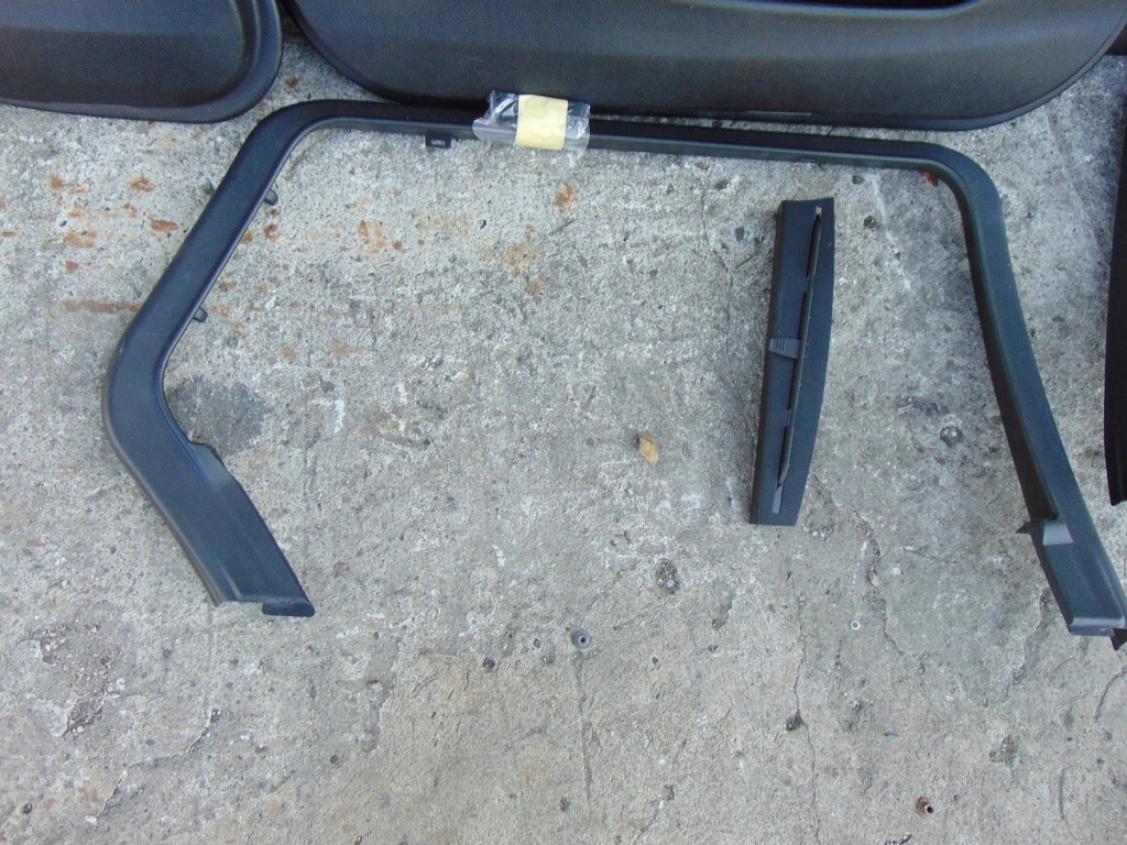 фото №11, Оббивка обшивки шторка bmw f11 kombi комплект