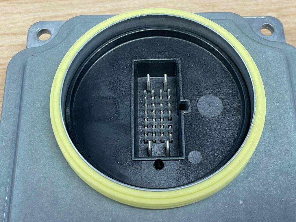 Модуль левый правый 63117354974 do bmw f07 f10 f11 f18 f01 f02 lift Доставка