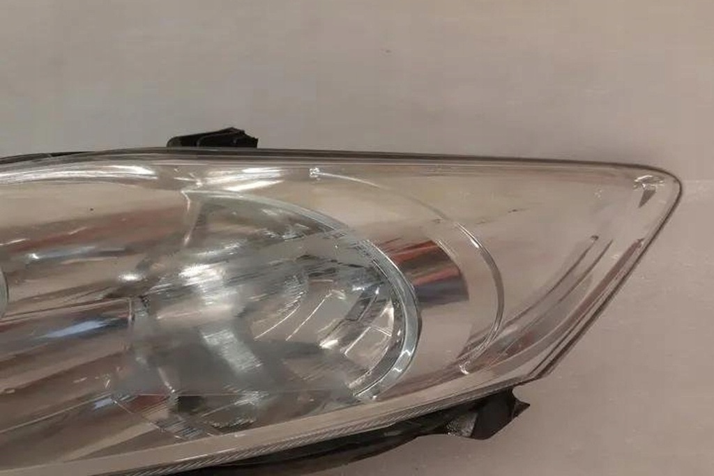 фото №10, Лампа ліва передня toyota auris _e15_ 89903724 0.0l дизель 130kw 2010
