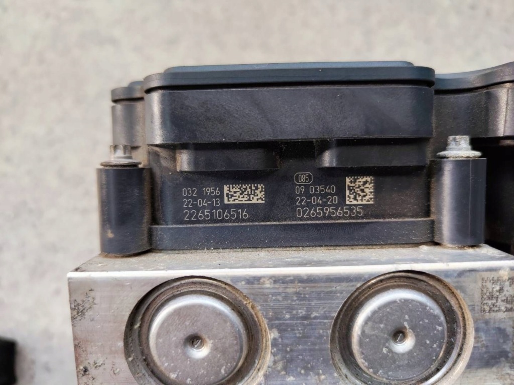 Насос гальмівна abs 476603851r renault master 3 3 рестайлінг Оригінал