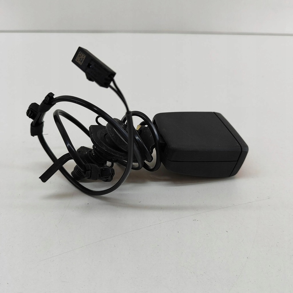 фото №5, Audi e-tron gt 2022 левая сторона пряжка заднего поперечина безопасности