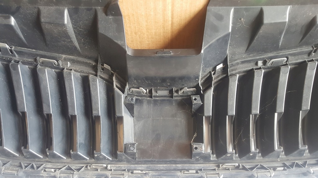 фото №10, Skoda оригинальный номер 5e0853653a решётка радиатора решётка радиатора octavia iii rs lift