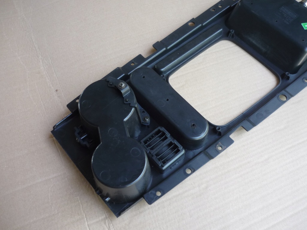 фото №13, Панель тунель середнього kia sorento i 84621-3e000 europa