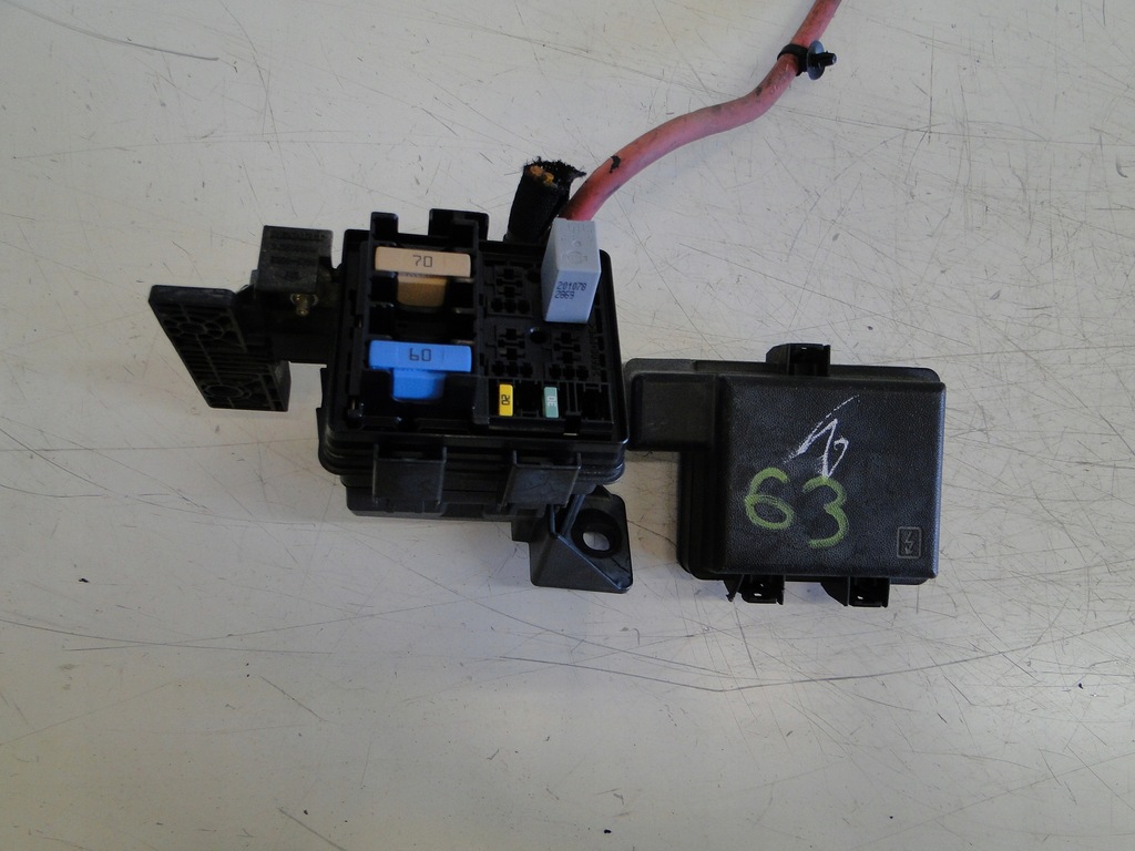 фото №1, Renault megane iii коробка предохранителей