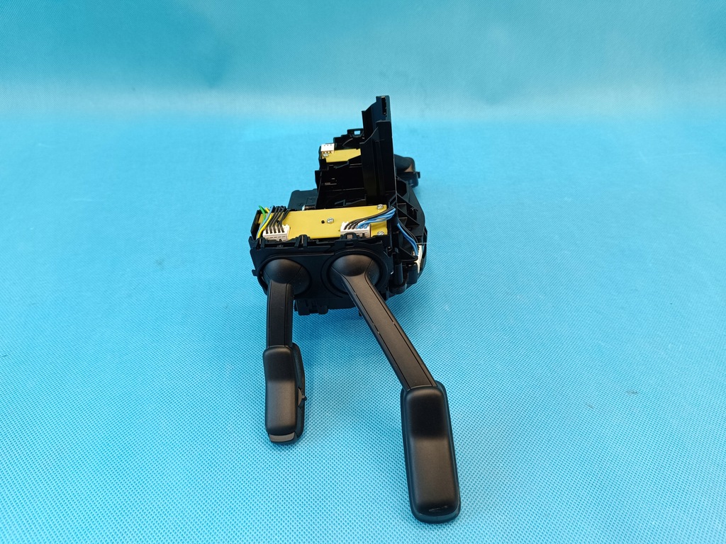 фото №9, Skoda octavia iv 1,5 tsi 23r перемикач комбінований перемикачі стрічка 5q1953513k