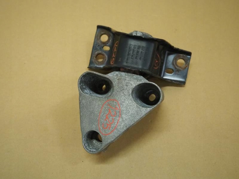 фото №2, Кронштейн кронштейн двигателя renault clio iii 1.5 dci