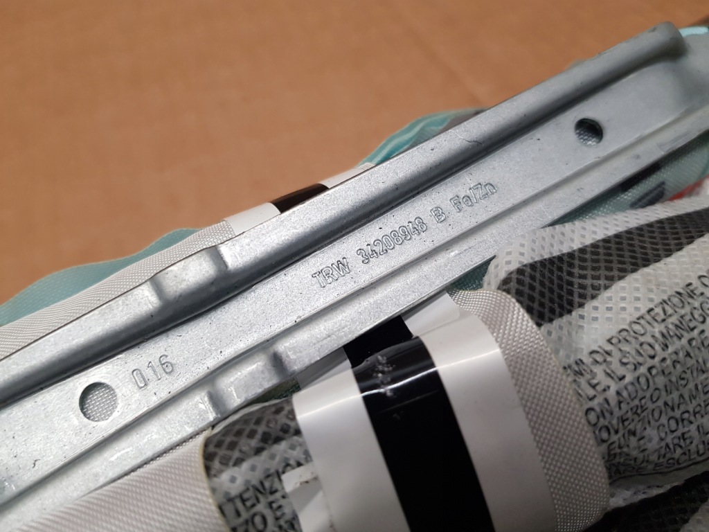 фото №3, Alfa romeo stelvio шторка безопасности боковая левая 34231791b