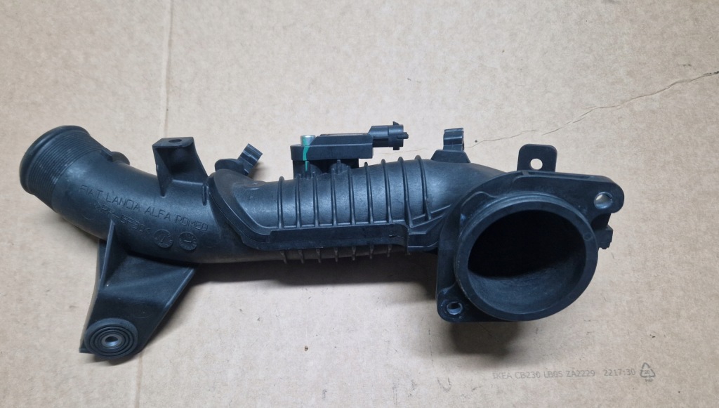 фото №4, Alfa romeo mito fiat 0.9 труба воздухозаборник воздуха датчик наддува bosch