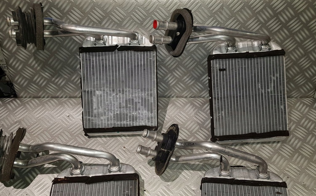 фото №9, Vw amarok multivan t5 радиатор nagrzwewnicy радиатор 7h1819121