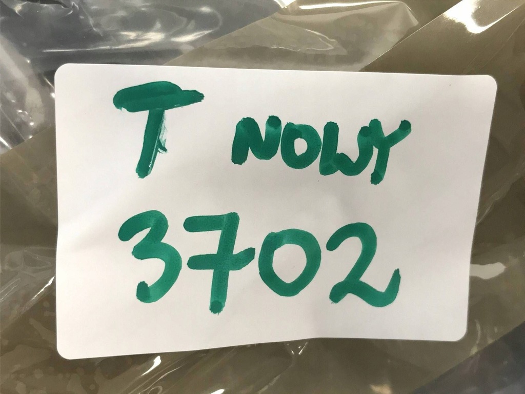 фото №9, Mercedes-benz eqe v295 2021 крышка разъём зарядки автомобиля a2956301901