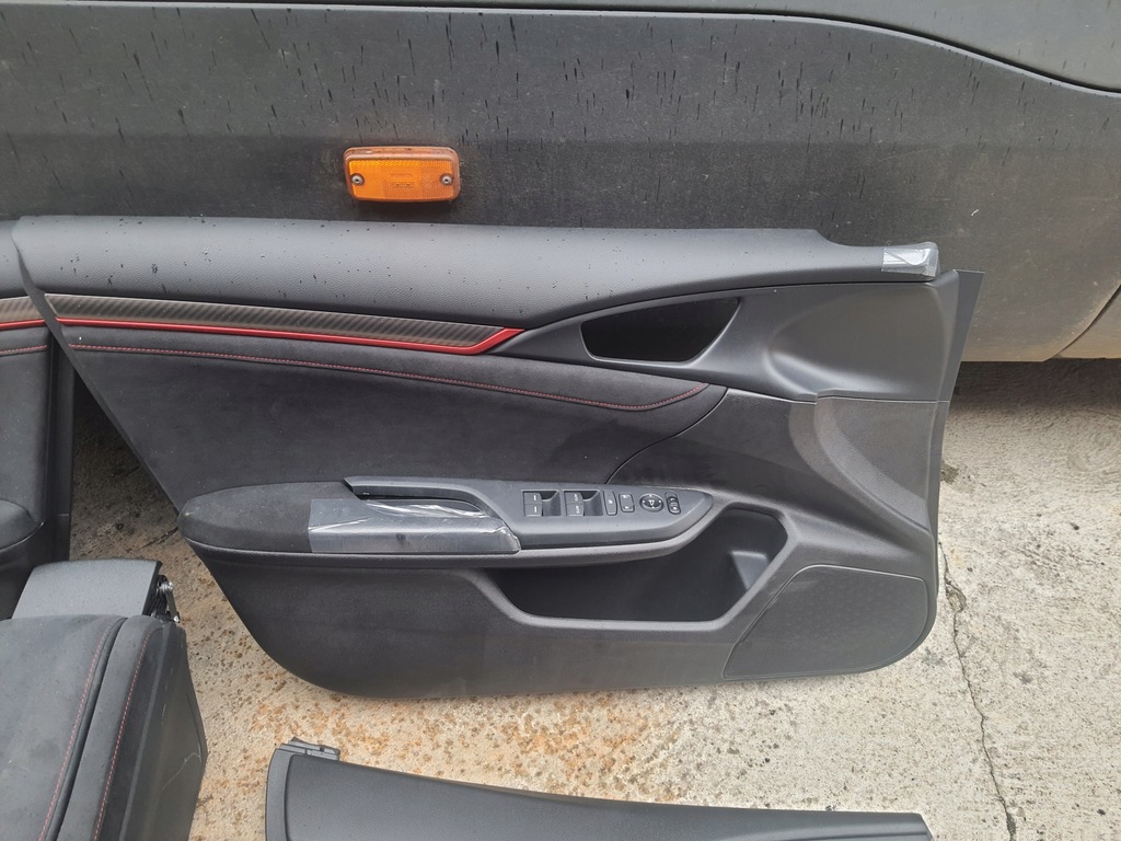 фото №12, Honda civic x type r 17- сиденья заднее сиденье обшивки