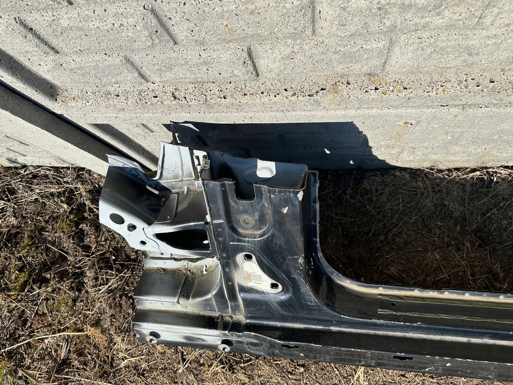 фото №10, Поріг лівий, лівий поріг, обшивка, блок двигуна, чверть mercedes c klasa w204