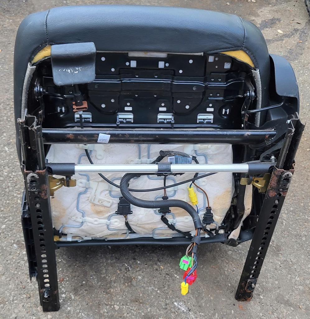 Сиденье левый перед водителя подогреваемый подушка безопасности audi a4 b7 8e оригинальный номер европа  кожа в Украине