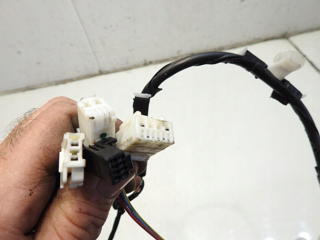 фото №5, Жгут электропроводка дверь правый задняя toyota avensis iii t27 kombi